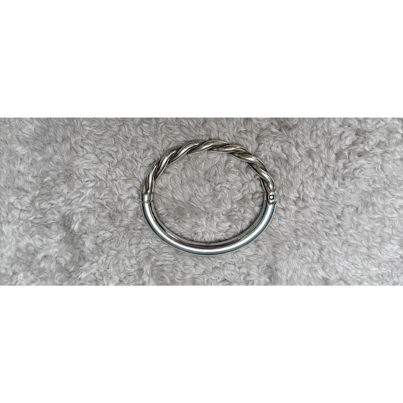 Brighton Interlok Twist Hinged Bangle Silver Bracelet NWOT - Picture 1 of 5